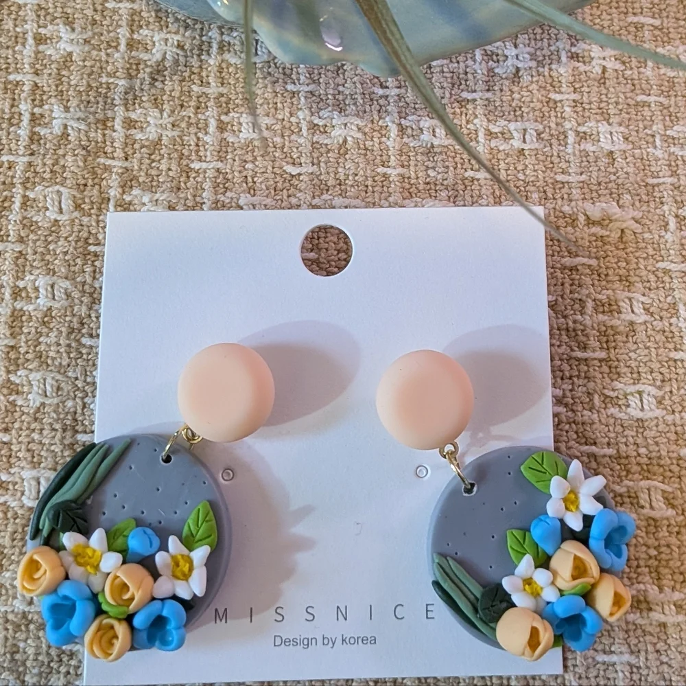 Handmade Floral Polymer Clay Dangle Earrings - Picture 5 of 5